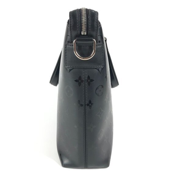 LOUIS VUITTON Black Monogram Leather Tote Bag - Picture 4 of 16